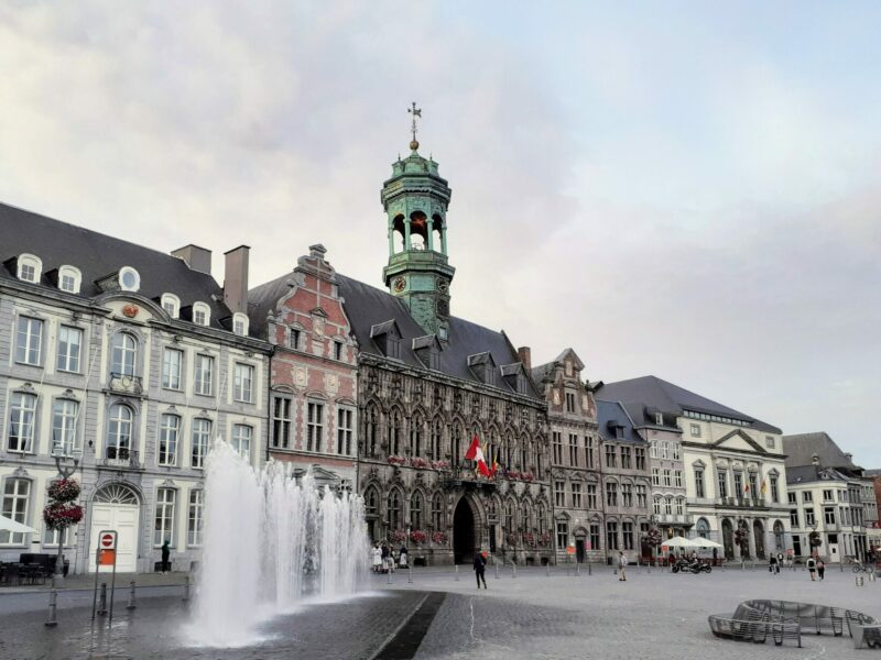 Grand-place-de-mons