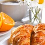 croissants-et-jus-d-orange