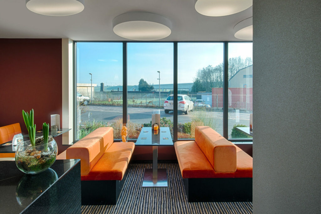 Lounge Bar