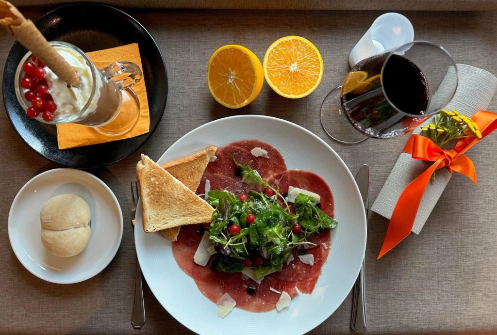 Snacken van de Orange Hotel brasserie
