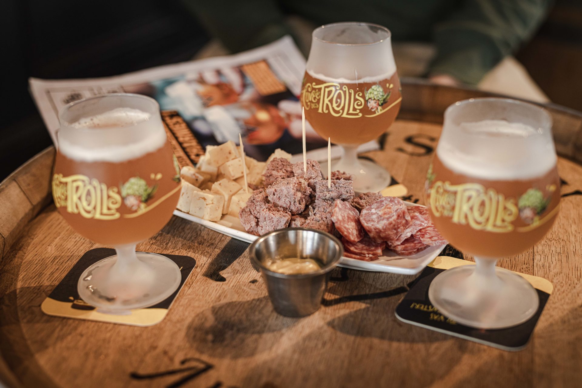 Orange Hotel x brasserie Trolls&Bush