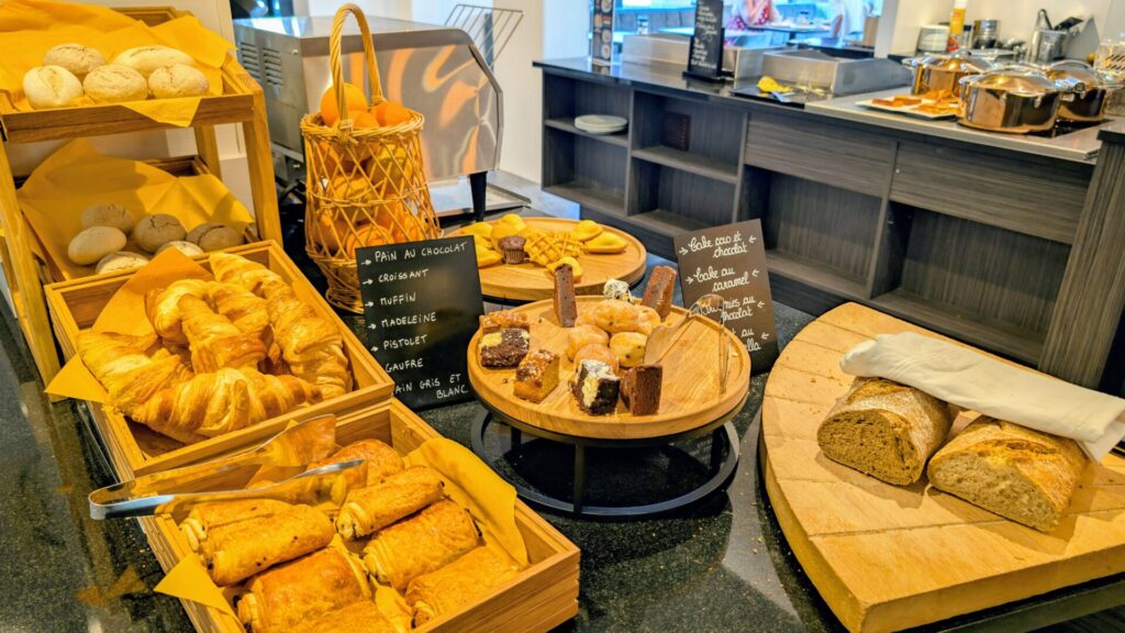 Buffet breakfast de l'Orange Hotel